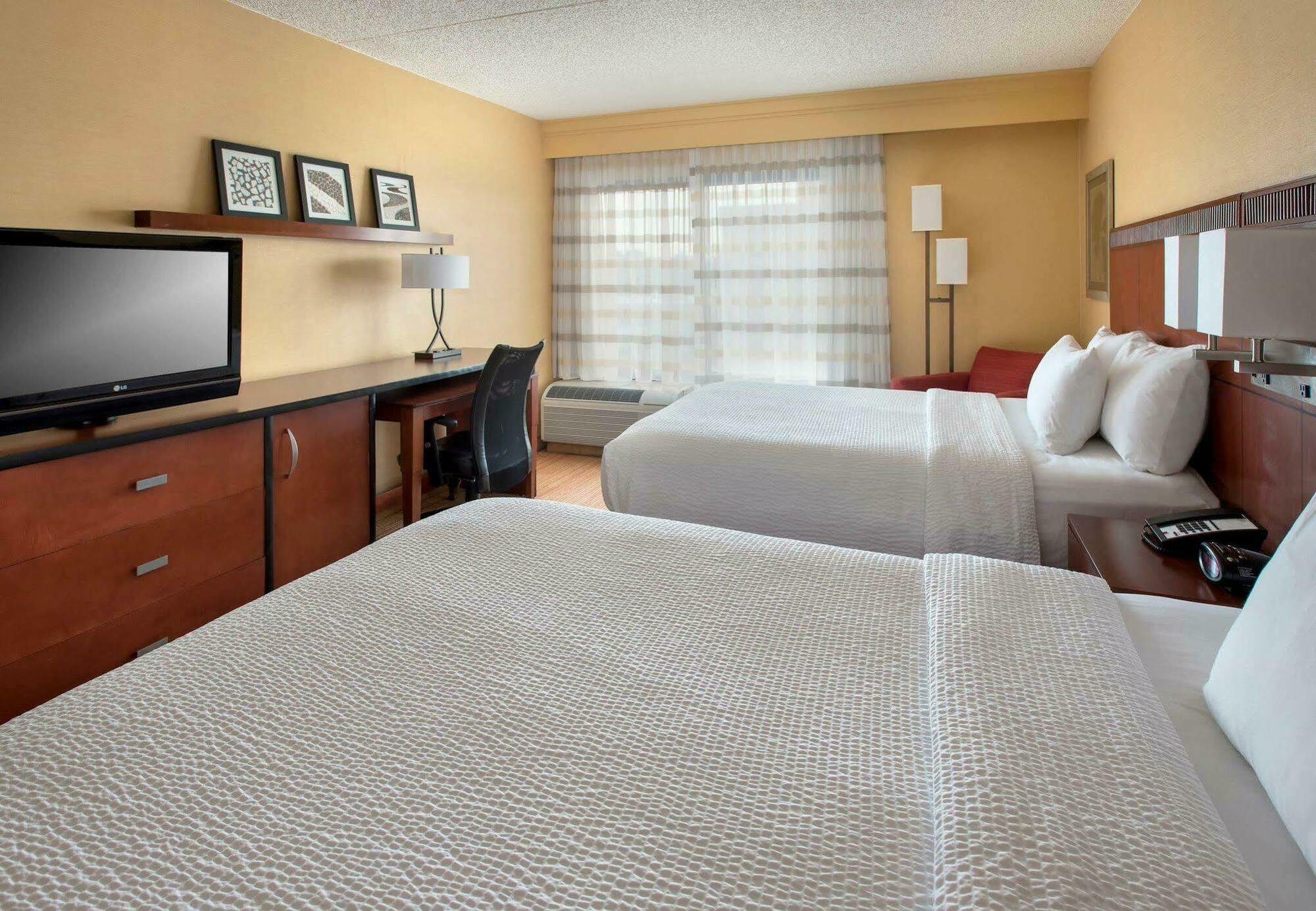 Courtyard By Marriott Secaucus Meadowlands Hotell Eksteriør bilde