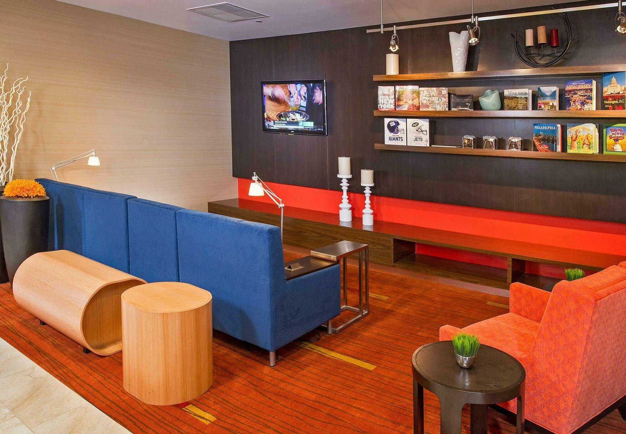 Courtyard By Marriott Secaucus Meadowlands Hotell Eksteriør bilde